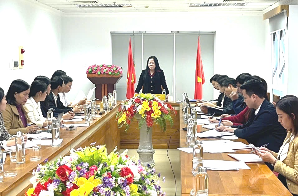 Lãnh đạo UBND phường làm việc với Trung tâm Dịch vụ tổng hợp phường Nam Đông Hà