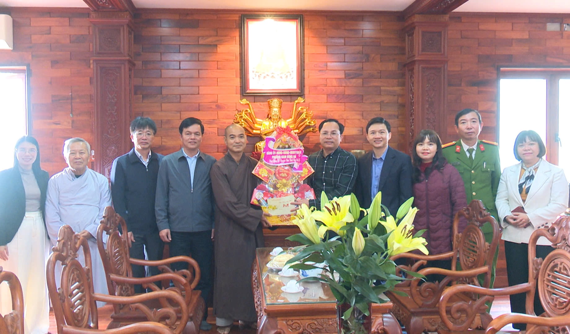 Lãnh đạo phường Nam Đông Hà thăm các cơ sở Tôn giáo nhân dịp Tết Nguyên đán Bính Ngọ năm 2026