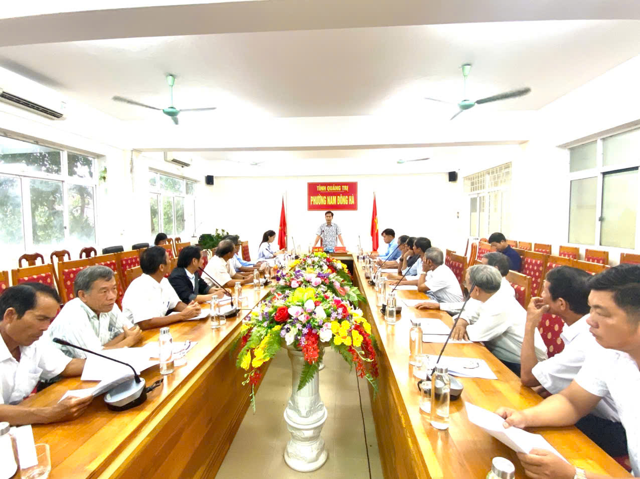 UBND phường Nam Đông Hà tổ chức làm việc với các HTX nông nghiệp trên địa bàn để chỉ đạo tổ chức đại hội HTX